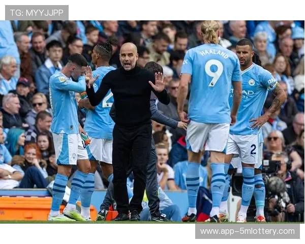 瓜迪奥拉独家专访详解防守演变:从萨基区域革命到现代混合体系 瓜迪奥拉独家专访详解防守演变:从萨基区域革命到现代混合体系